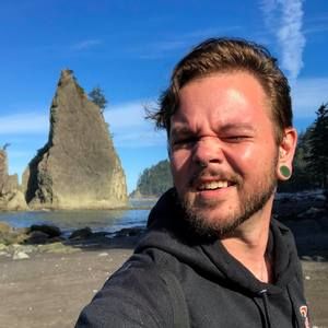 Meet your Posher, Aaron